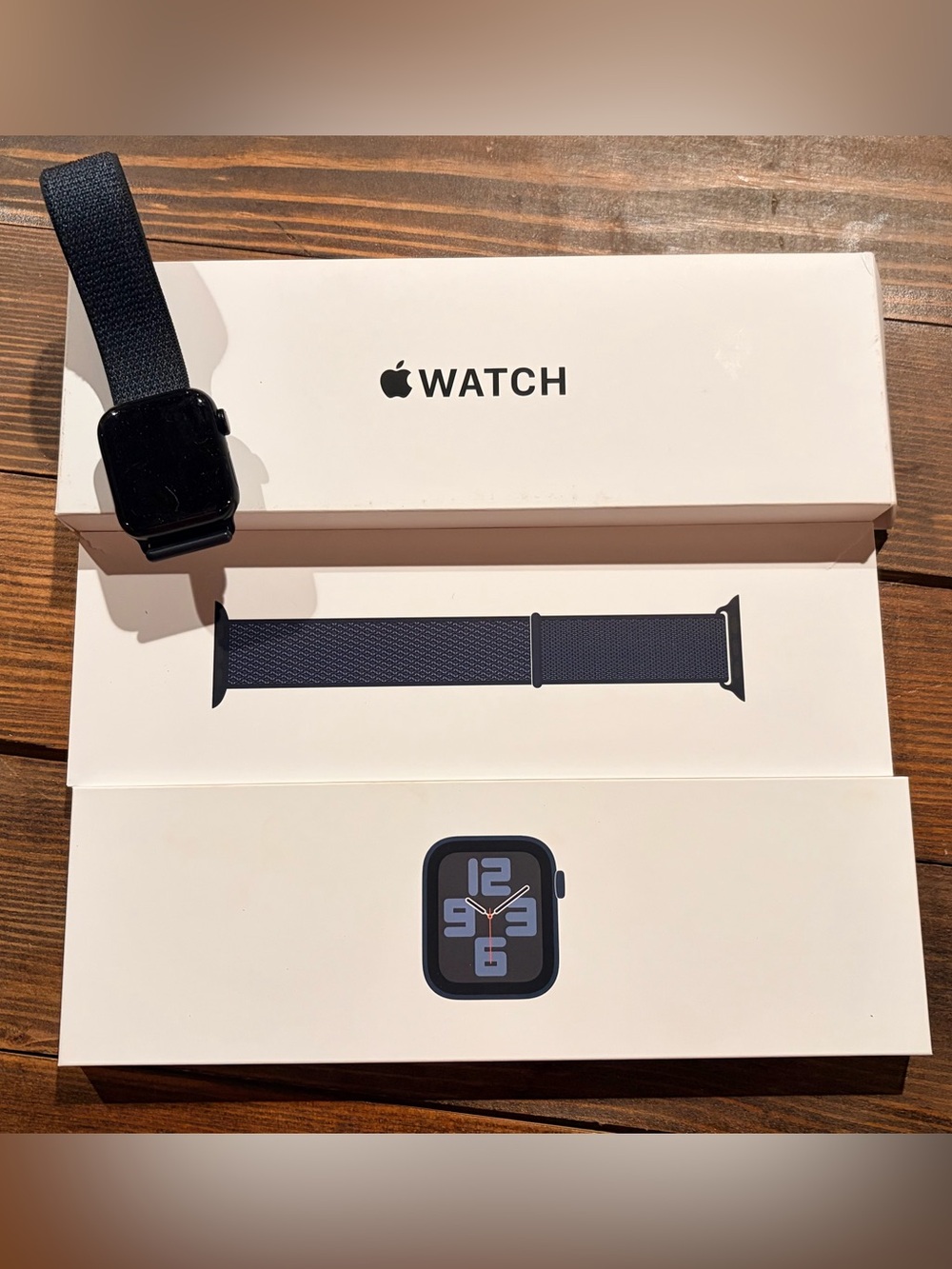Apple Watch SE 40MM Cellular/GPS Unlocked